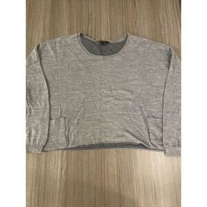 Theory Women's Pullover Sweater Size Medium‎ Long Sleeve Wide Cut